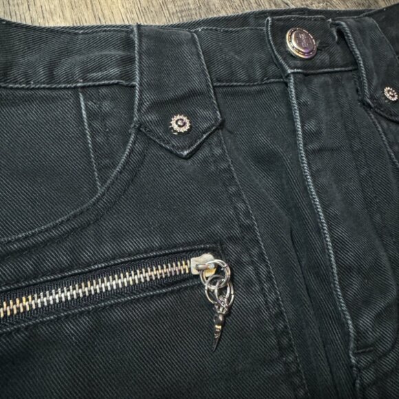 Bernings Sho - Picture 4 of 4